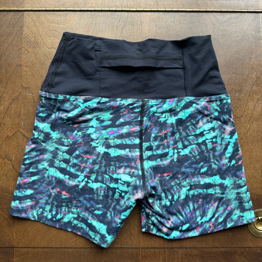XS Perspective multicolor 5in running shorts - Picture 2 of 5